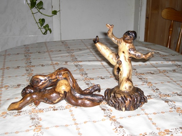 Skulpture - narejene iz vinske trte - foto