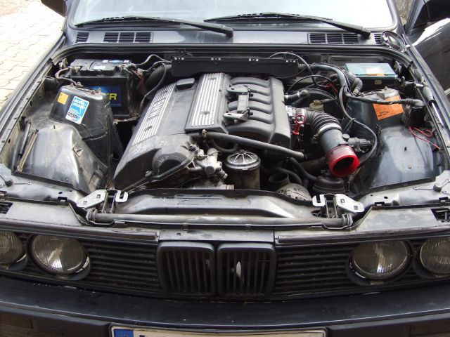 BMW E30 M50 B25 - foto