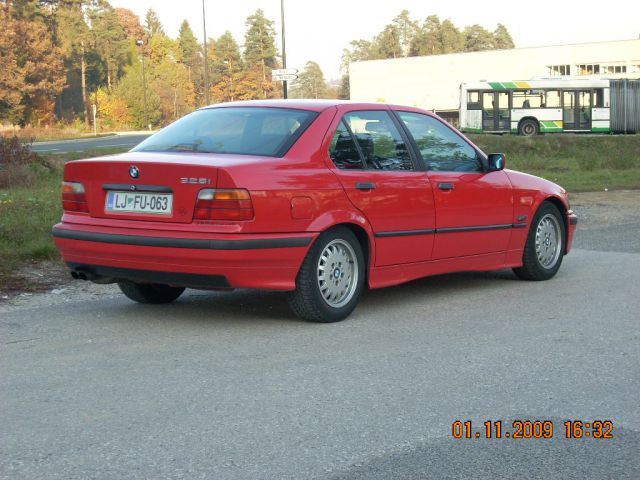 E36 328i - foto