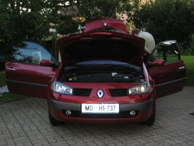 Renault Megane Coupe 1.9 dCi - foto