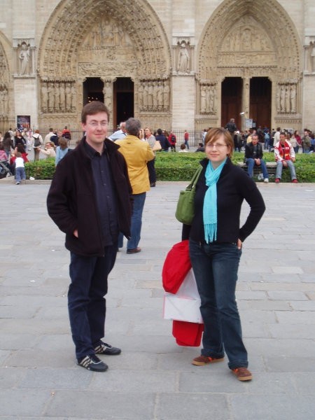 Notre Dame so očistili, da jo zdaj lazje občudujemo.