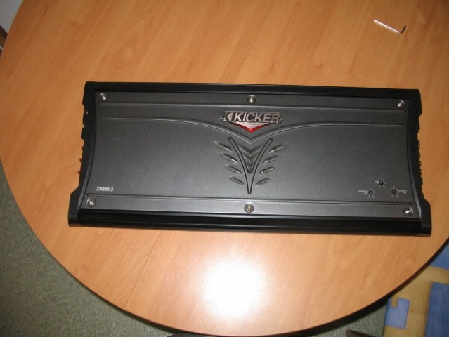 Kicker ZX 850.2 - foto