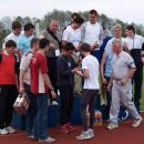 Nam pokal in keš drugim pa sok