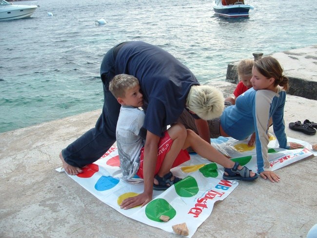 twister na korčuli z žigcom pa kajch =)