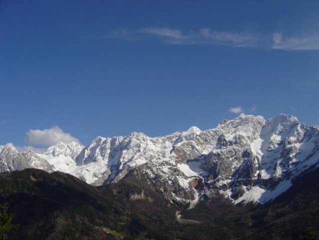Pogleda na Kamniške alpe iz Žmitkovega špica