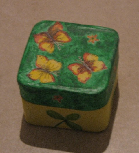 mini šatuljica za uhane ali prstane (kartonska škatlica, servetki in akrilna barva)