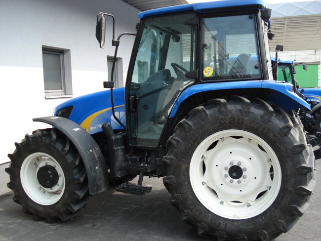 New Holland  - foto povečava