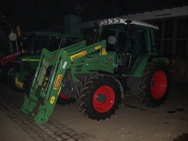 Fendt serije 300 - foto