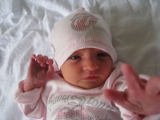 Naša prinčipeska Liza - prvi mesec - foto