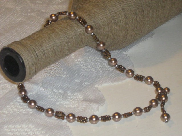 Ogrlice iz perl - foto