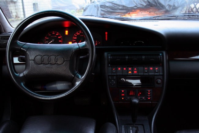 Bivši Audi 100 2.5 TDI - foto povečava