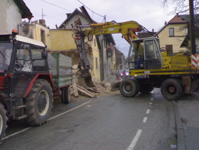 Rušenje Vrhnika - Stara cesta - foto