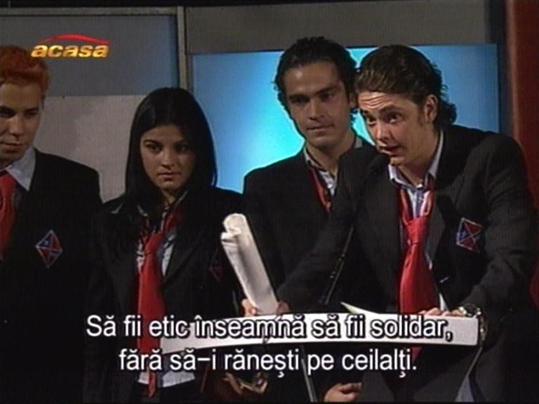 REBELDE - foto povečava