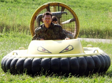 Hover_piknik - foto povečava