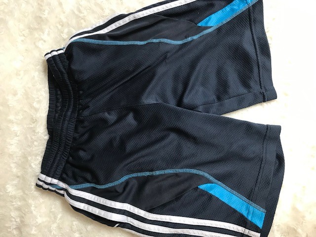 Adidas 152, 3€