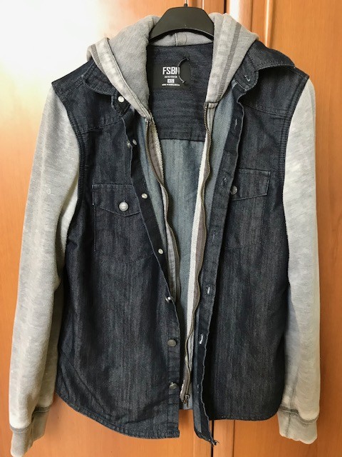 Jakna xs, 8€