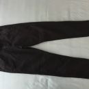 črne hlače slim fit h&m 158, 8€