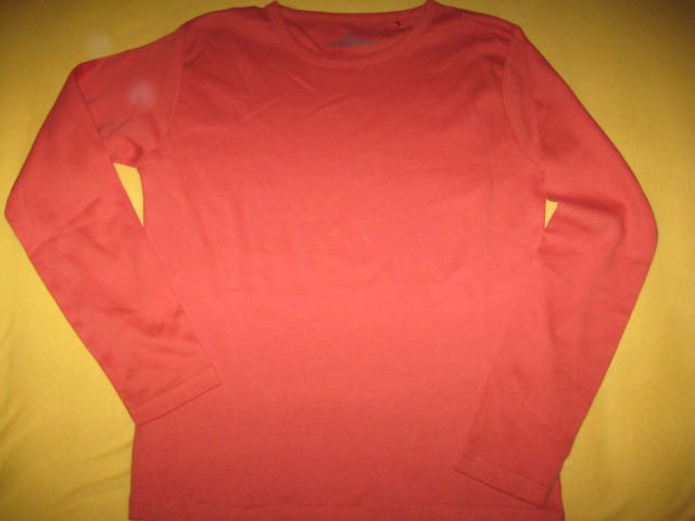 Majica 140, kot nova, 2€