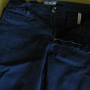 temno modre kavbojke h&m slim stretch, 140, z regulacijo v pasu, 3€