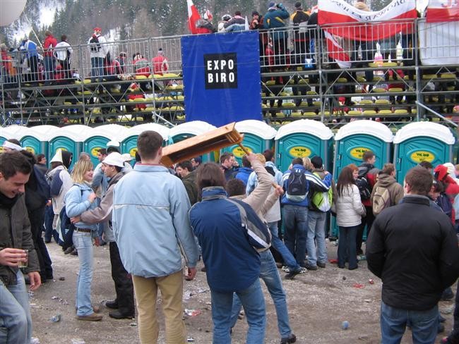 PLANICA 2006 - POLETI NA VELIKANKI 18. marec  - foto povečava