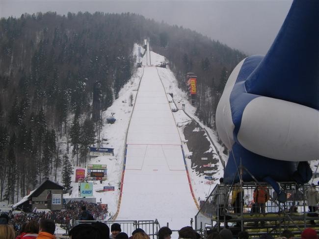 PLANICA 2006 - POLETI NA VELIKANKI 18. marec  - foto povečava