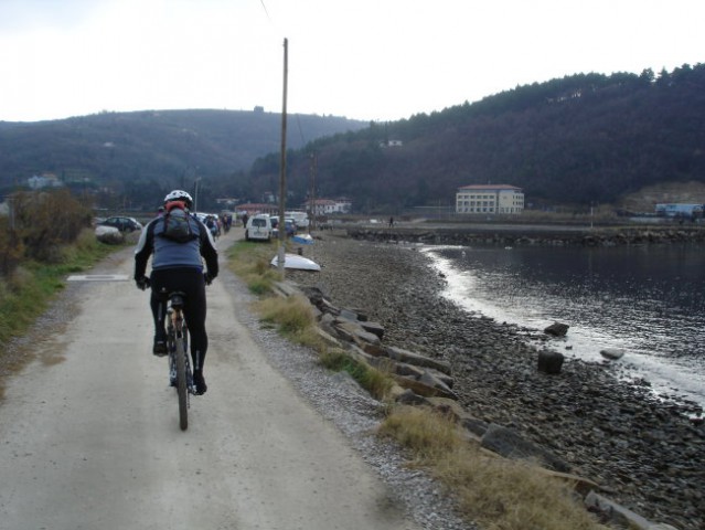 PREDBOŽIČNA 07_IZOLA - foto