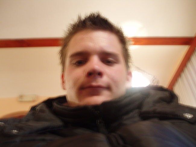 Mysterio --> prijazen dečko :D puno zakooon pesmi mi pošila!!:D he got a taste for music =