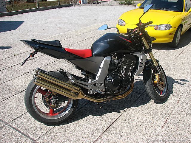 Kawasaki z serija - foto povečava