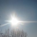 sonce na nebu