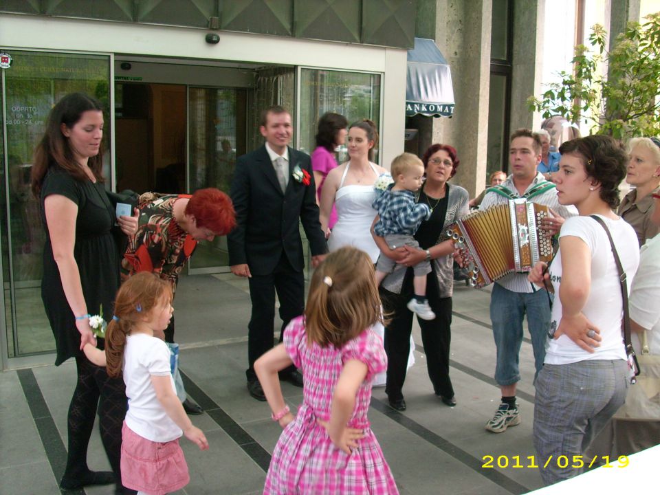 Poroka - Klara in Simon, 21.05.2011 - foto povečava