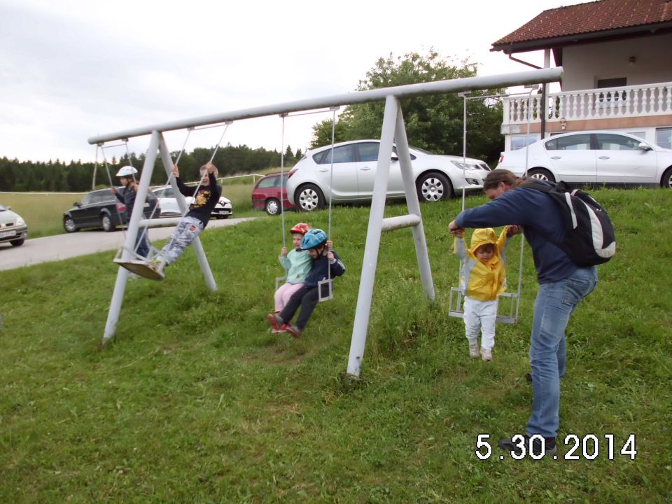 Anski vrh, izlet z vrtcem, maj 2014 - foto povečava