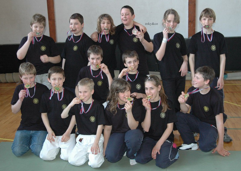 JK Bežigrad je na DP za mlajše dečke in deklice osvojil 14 medalj; 8 zlatih, 2 srebrni in 