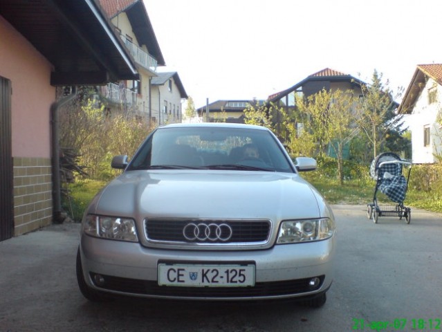 Moj Audi A4 - foto
