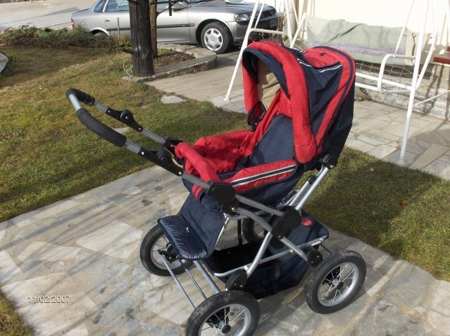 Kombiniran otroški voziček - foto povečava