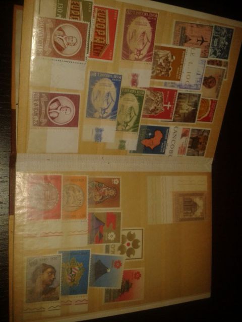 Vatican 2x album with stamps - foto