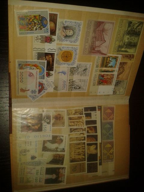 Vatican 2x album with stamps - foto