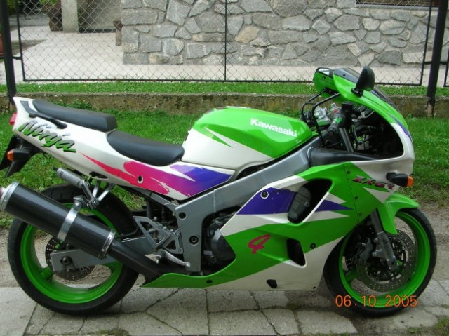 KAWASAKI ZX-6R LETNIK 1995
PREVOŽENIH 65000 KM
REGISTRIRAN
LEPO OHRANJEN IN NEKARAMBOLI