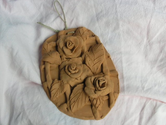 Vrtnice na mreži - edini glineni izdelek, ki sem ga uspela fotografirati, ker je ostal dom