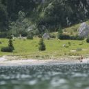 In tu je, Krnsko jezero. Čisto malo, tko mal za dražt.