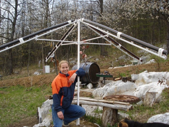 Grad Čarovnice, april 2008 - foto povečava