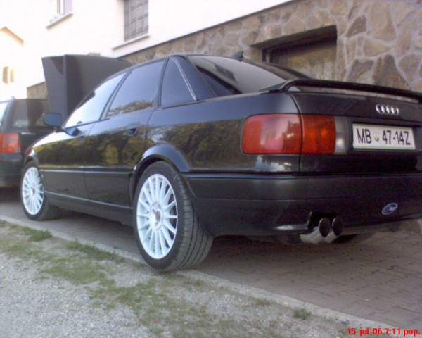 Audi80B4 - foto