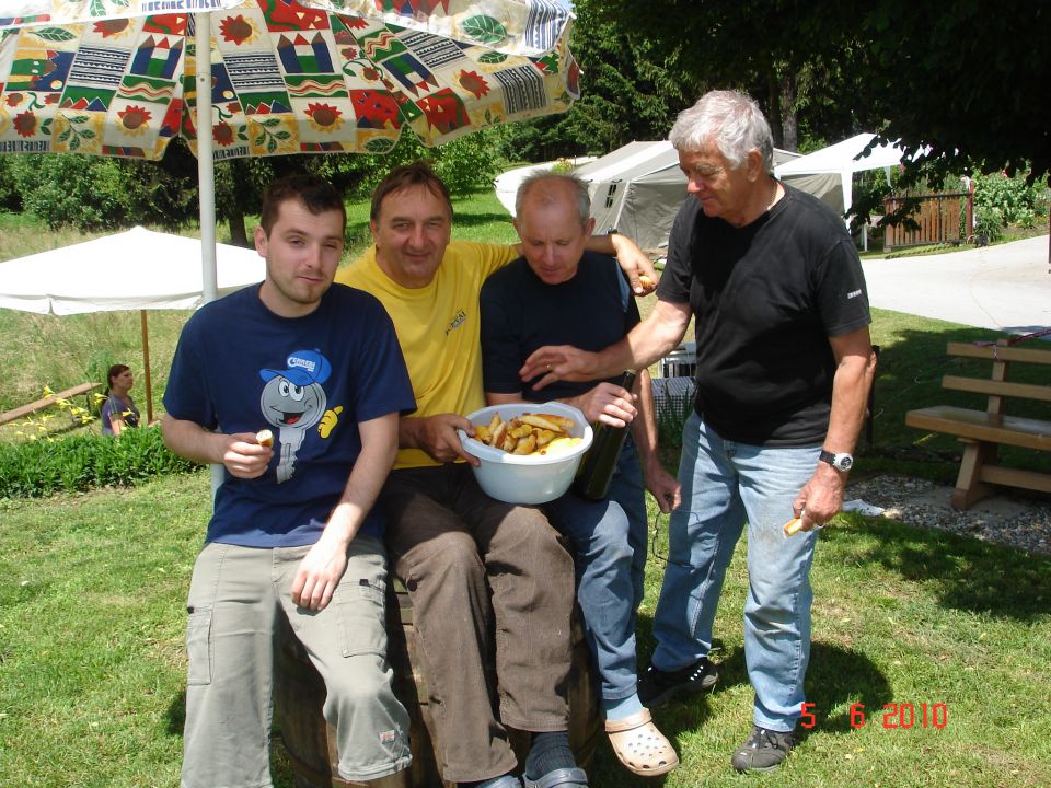 Spomladanski piknik - Steničjak - 2010 - foto povečava
