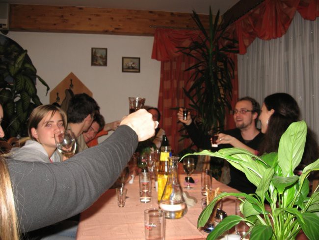 Večerja pri Adaničevičh, november, 2007 - foto povečava