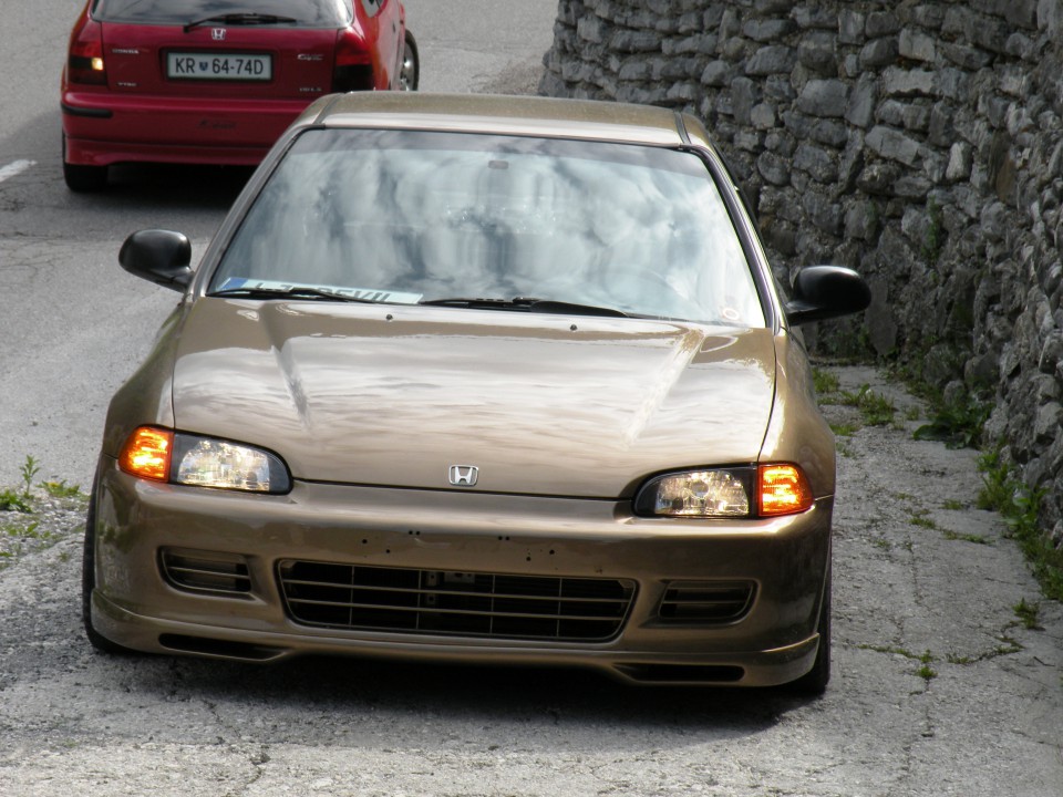 Jdm.si - foto povečava